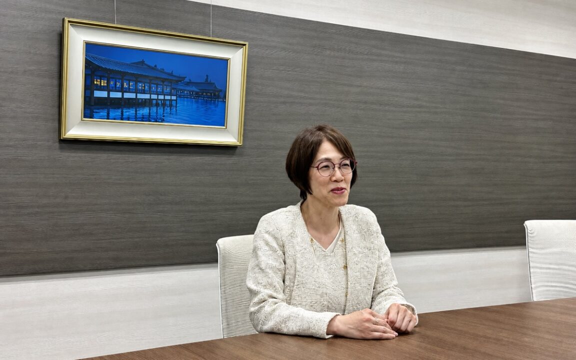 執行役員 業務統括部長の内田 恵美子様